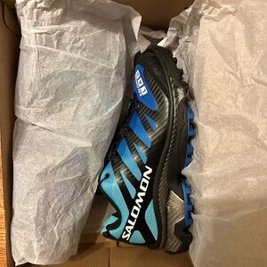 UNISEX Salomon XT-4 OG in Black and Blue